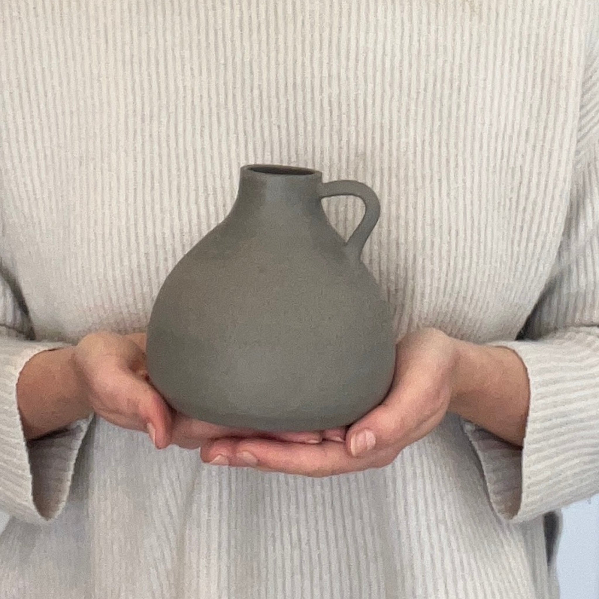 artisan vase forge ceramics